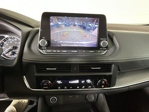 Used 2023 Nissan Rogue SV AWD/4WD image 25