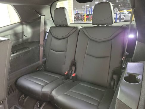 Certified 2024 Cadillac XT6 Premium Luxury FWD image 11