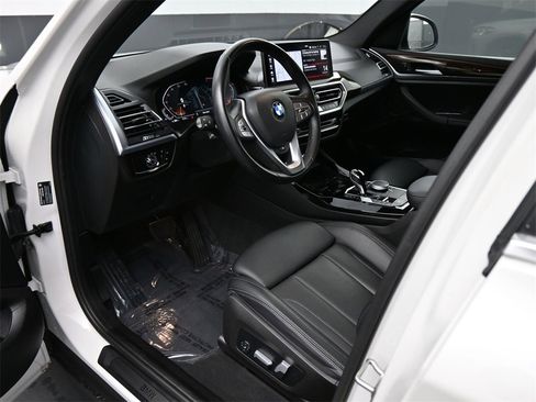 Used 2023 BMW X3 sDrive30i w/ Premium Package image 2