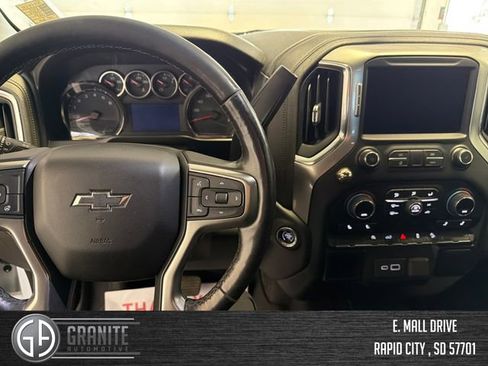 Used 2019 Chevrolet Silverado 1500 LT Trail Boss w/ Convenience Package image 13