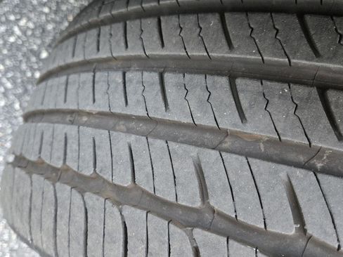 Used 2015 Lexus LS 460 w/ Comfort Package image 10