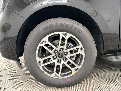 New 2025 Ford Expedition Max Active image 13