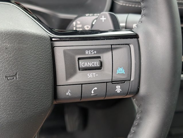 Used 2025 Nissan Rogue SL w/ SL Premium Package FWD image 20