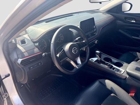 Used 2020 Nissan Altima 2.5 SR w/ Premium Package AWD/4WD image 9