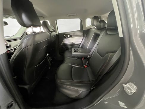 Used 2022 Jeep Compass Limited AWD/4WD image 23