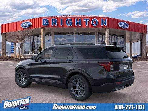 Used 2026 Ford Explorer Active w/ Active Comfort Package AWD/4WD image 6