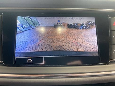 Used 2023 Buick Enclave Essence AWD/4WD image 36