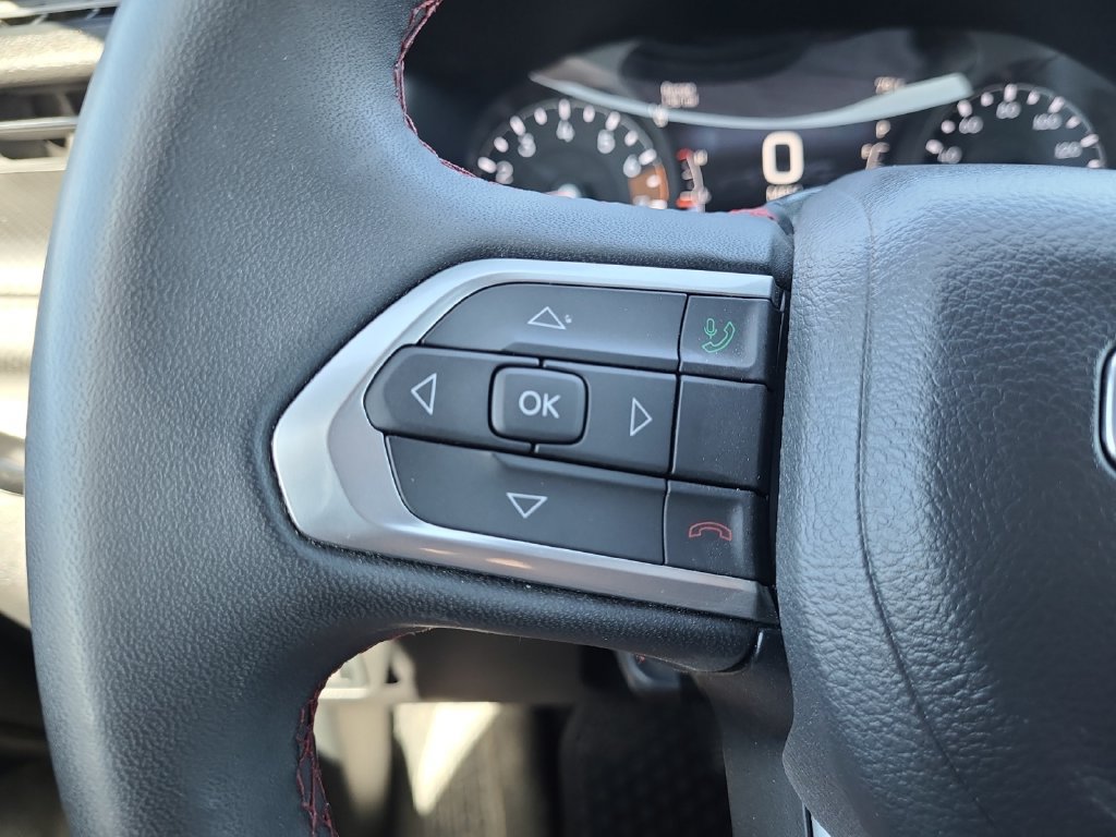 Used 2025 Jeep Compass Trailhawk AWD/4WD image 26