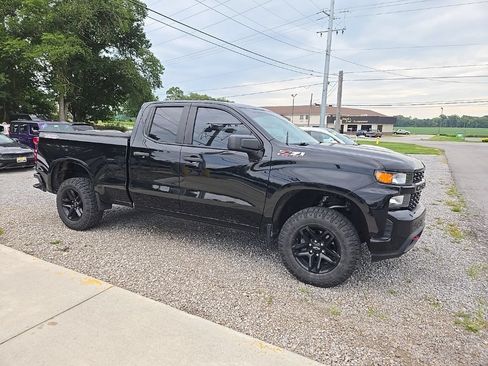 Used 2019 Chevrolet Silverado 1500 Custom Trail Boss AWD/4WD image 3