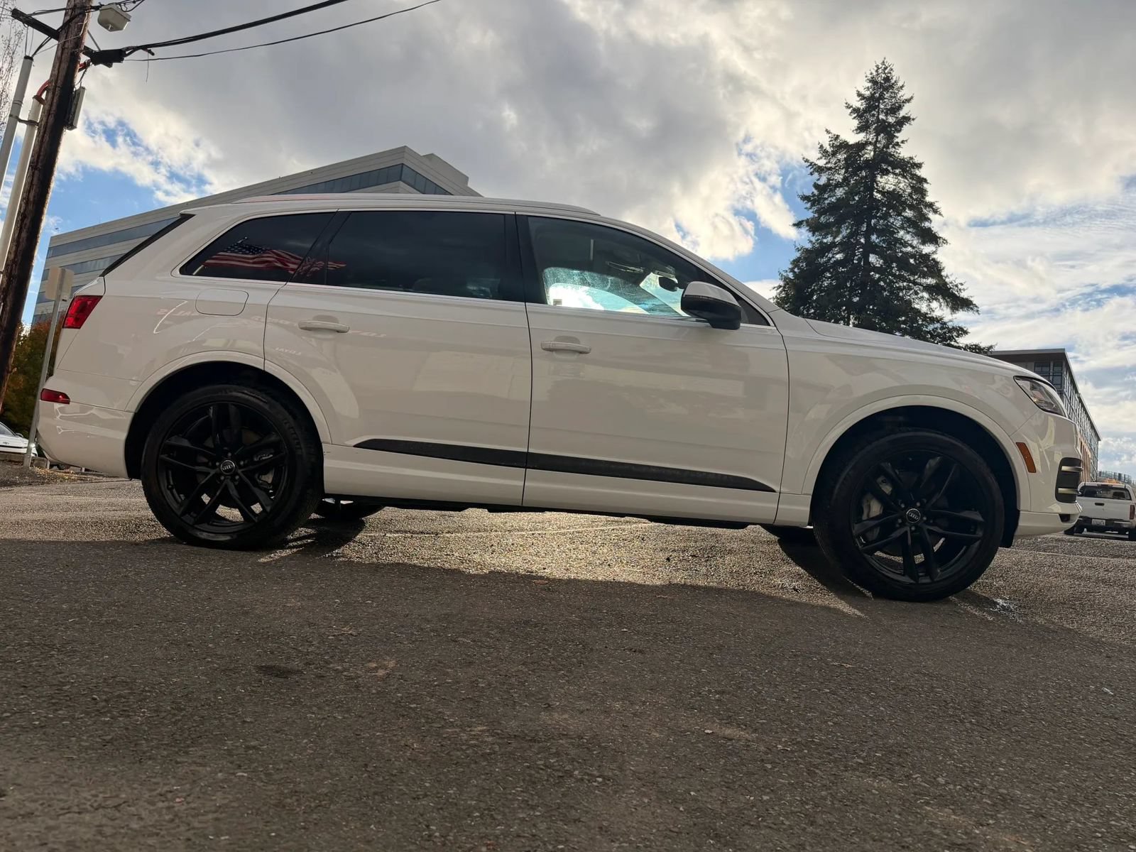 Used 2018 Audi Q7 3.0T Prestige AWD/4WD image 11