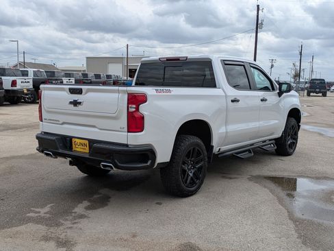 Used 2024 Chevrolet Silverado 1500 LT Trail Boss w/ LT Trail Boss Premium Package image 3
