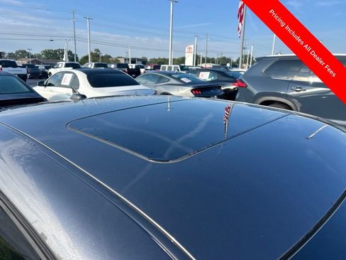 Used 2022 Dodge Challenger R/T Scat Pack RWD image 4