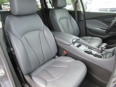Used 2020 Buick Envision Premium w/ Driver Confidence Package AWD/4WD image 9