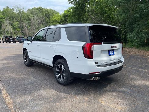New 2026 GMC Yukon AT4 w/ AT4 Premium Plus Package AWD/4WD image 3