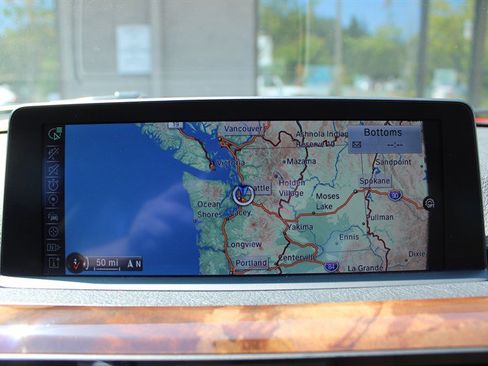 Used 2014 BMW 335i xDrive Sedan AWD/4WD image 10