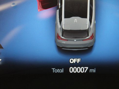 Used 2025 BMW X3 xDrive30i w/ Premium Package image 18