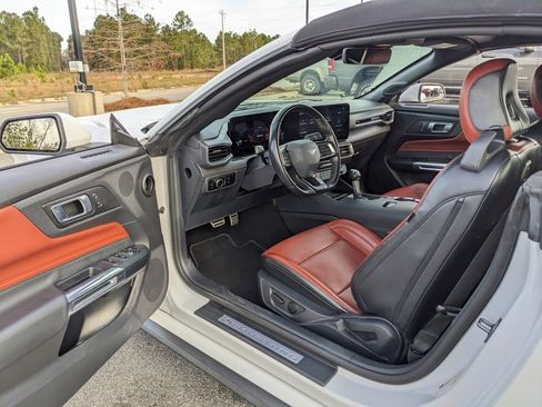 Used 2024 Ford Mustang Premium image 37