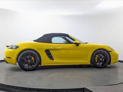 Used 2018 Porsche 718 Boxster RWD image 29