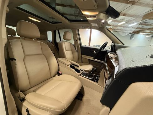Used 2012 Mercedes-Benz GLK 350 4MATIC image 13