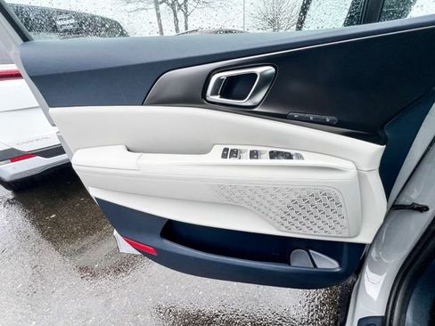 New 2026 Kia Carnival SX image 17