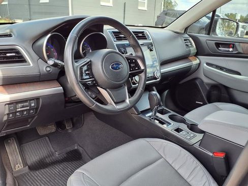 Used 2019 Subaru Outback 2.5i Limited AWD/4WD image 22