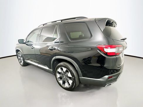 Used 2026 Honda Pilot Touring image 7