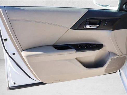 Used 2013 Honda Accord EX-L image 12