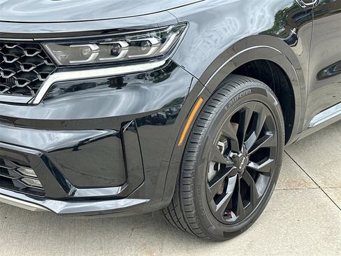 Used 2022 Kia Sorento SX image 8