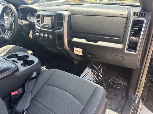 Used 2024 RAM 1500 Warlock RWD image 10