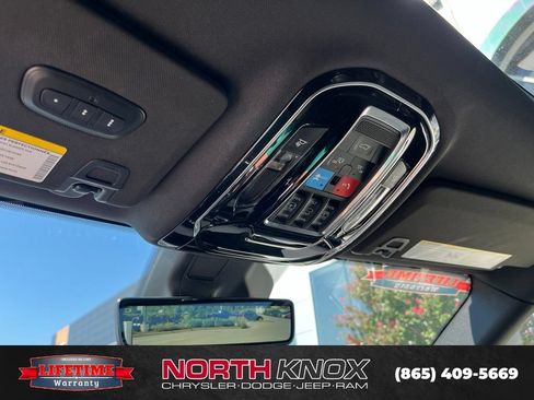 Used 2024 Jeep Grand Cherokee L Overland w/ Advanced Protech Group III AWD/4WD image 9
