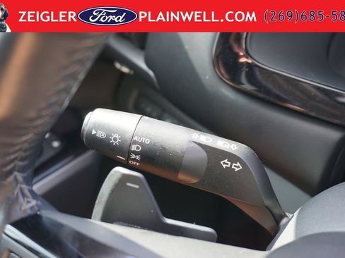 Used 2023 Nissan Pathfinder SL w/ SL Premium Package AWD/4WD image 29