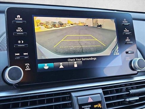 Used 2018 Honda Accord Sport image 13