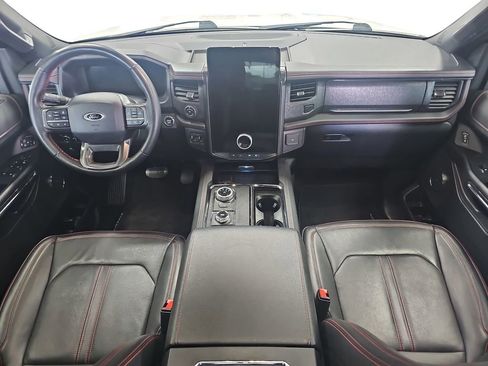 Used 2024 Ford Expedition Limited AWD/4WD image 9