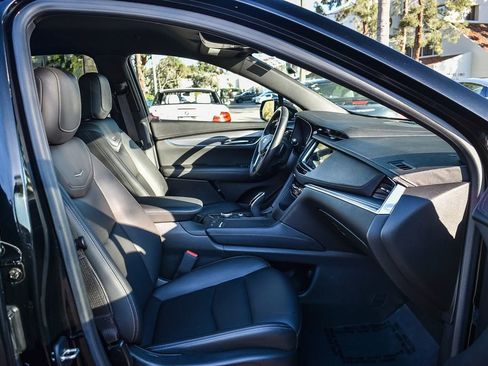 Used 2023 Cadillac XT5 Luxury image 15