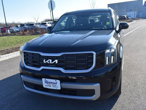 Used 2023 Kia Telluride S w/ S Sunroof Package image 7