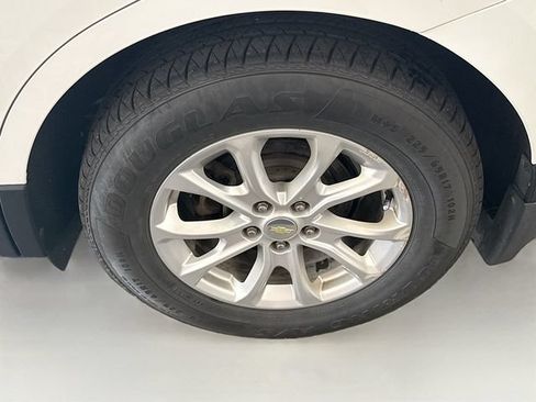 Used 2018 Chevrolet Equinox LT AWD/4WD image 30