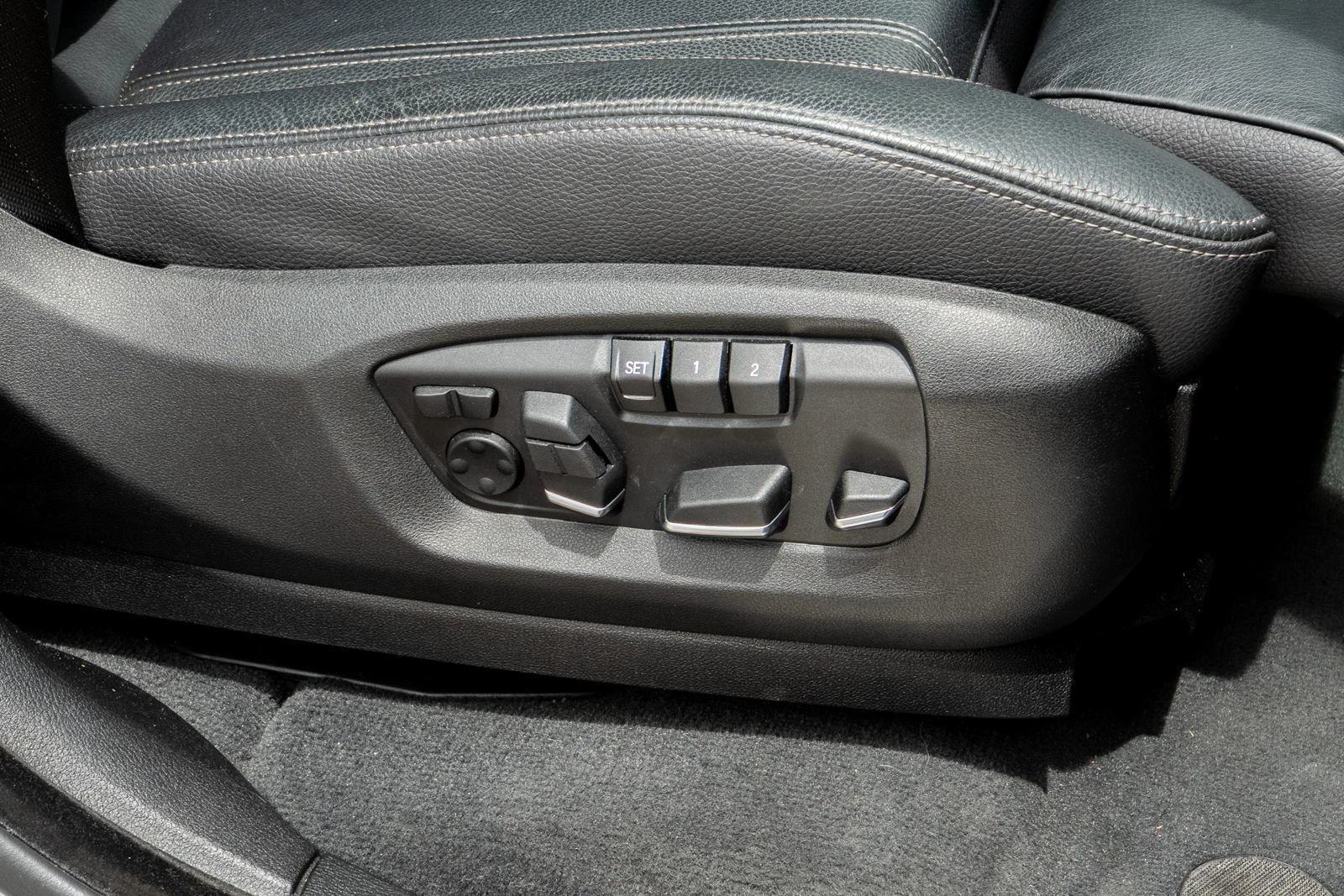 Used 2018 BMW X5 sDrive35i RWD image 17