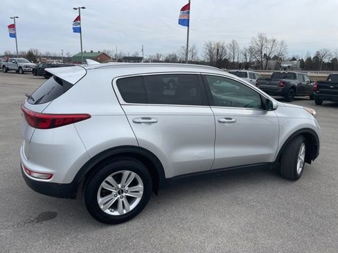 Used 2018 Kia Sportage LX w/ LX Popular Package image 12