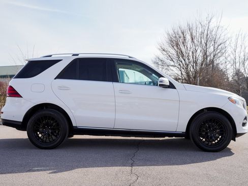 Used 2016 Mercedes-Benz GLE 300d 4MATIC image 8