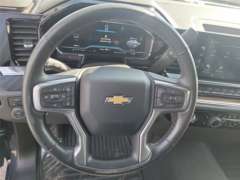 Used 2023 Chevrolet Silverado 1500 LT image 21