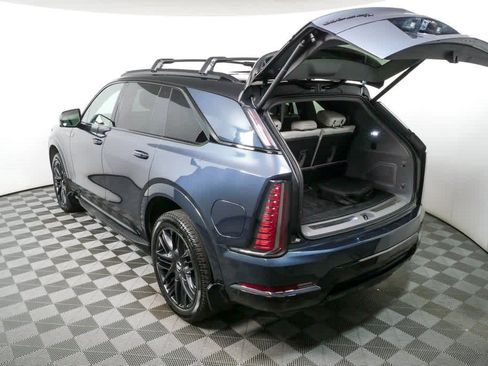 Certified 2026 Cadillac Escalade IQ Sport 1 w/ LPO, ONYX Package AWD/4WD image 28