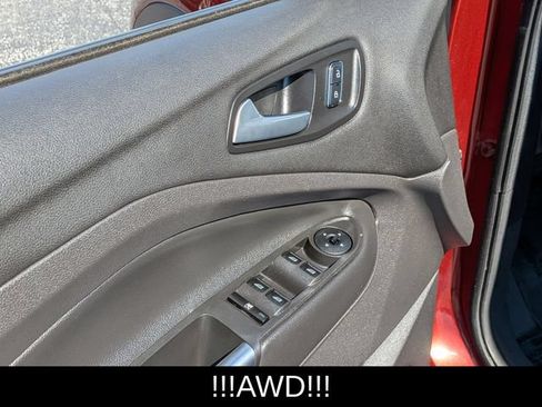 Used 2015 Ford Escape SE w/ Equipment Group 201A AWD/4WD image 15