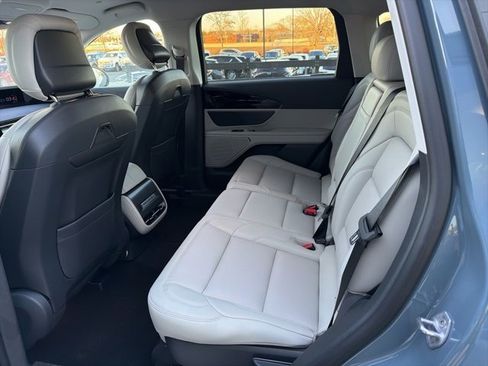 New 2026 Lincoln Nautilus Premier image 7