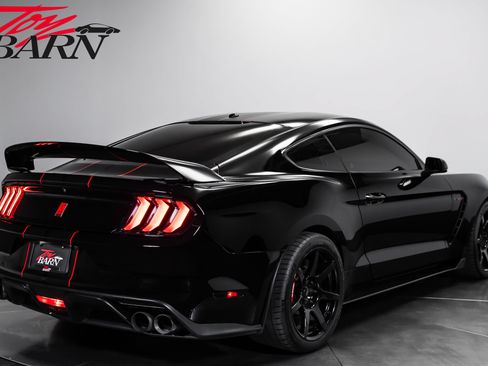 Used 2017 Ford Mustang Shelby GT350R w/ GT350R Equipment Group 920A RWD image 5