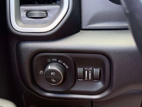 Used 2019 RAM 1500 Big Horn AWD/4WD image 20