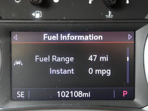 Used 2020 GMC Terrain SLE w/ GMC Pro Grade Package AWD/4WD image 24