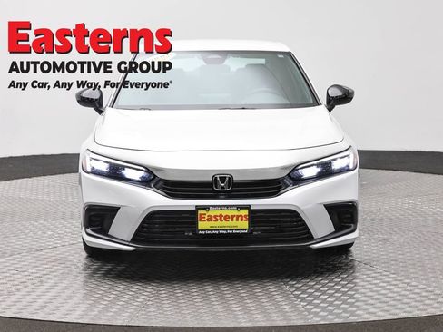 Used 2024 Honda Civic Sport image 2