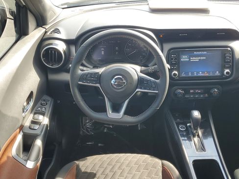 Certified 2021 Nissan Kicks SR w/ Interior Electronics Package image 16