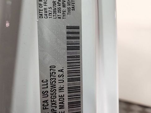 New 2025 Jeep Wrangler Unlimited Rubicon w/ Technology Group image 26