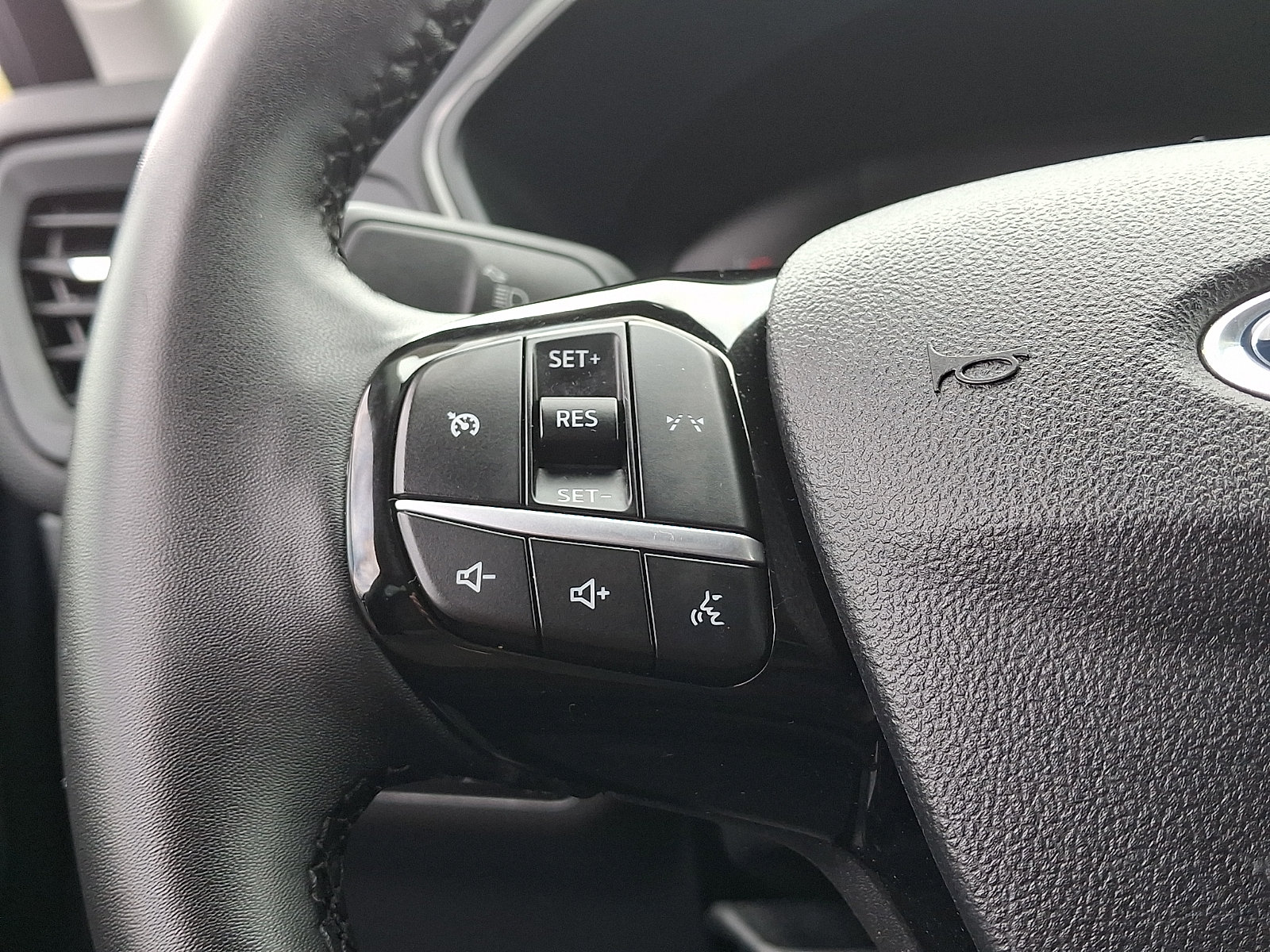 Used 2023 Ford Escape Active w/ Cold Weather Package FWD image 20